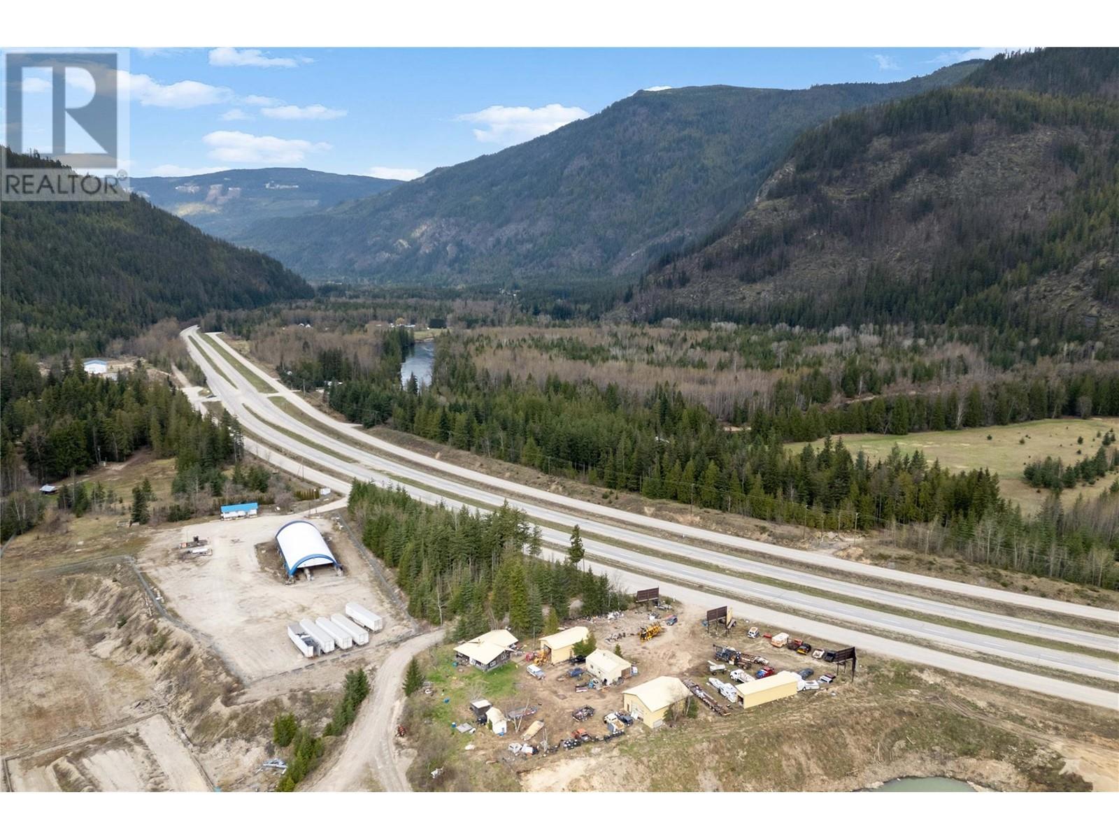 3354 Oxbow Frontage Road, Malakwa, British Columbia  V0E 2J0 - Photo 21 - 10342614