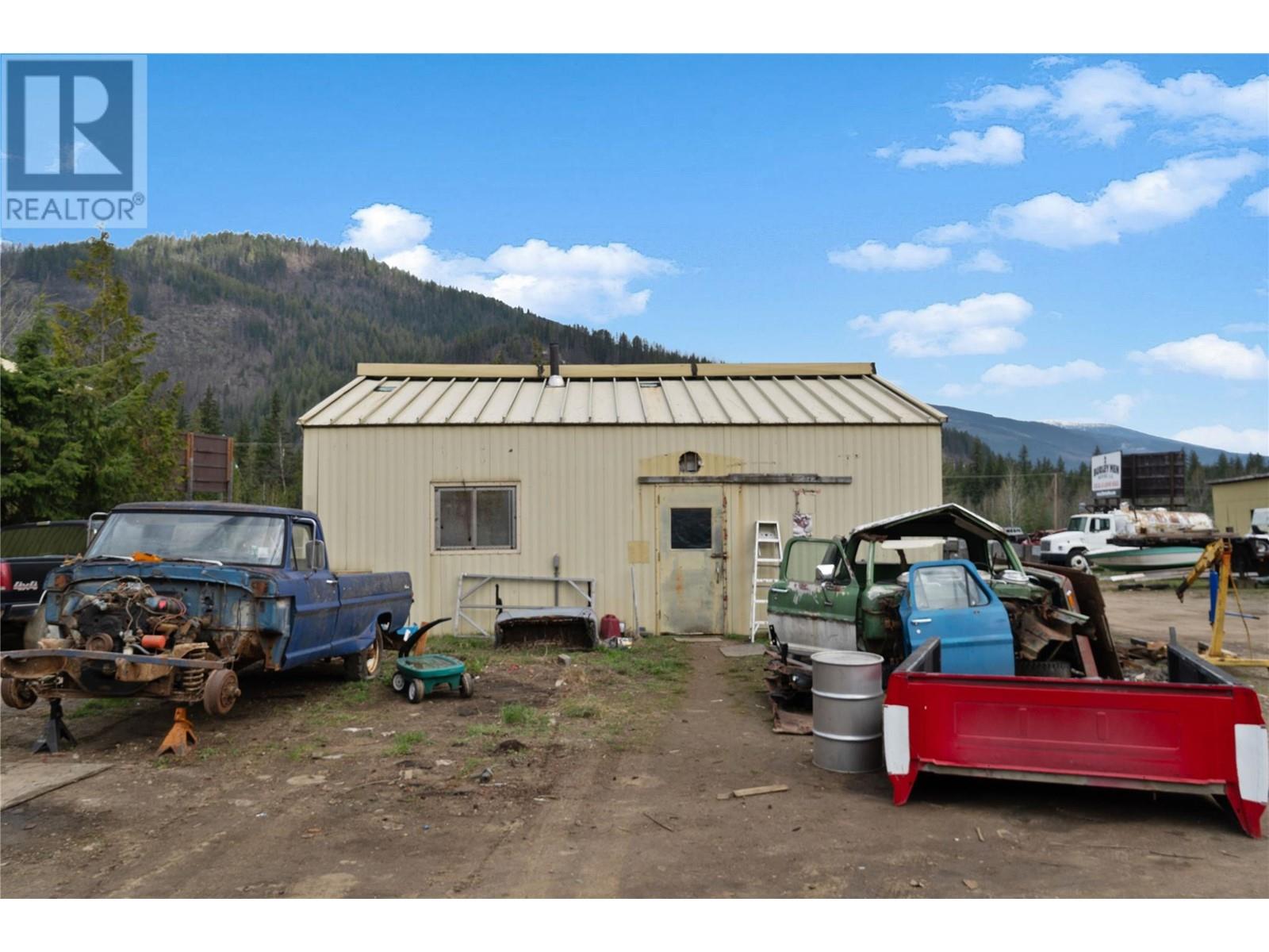 3354 Oxbow Frontage Road, Malakwa, British Columbia  V0E 2J0 - Photo 38 - 10342614