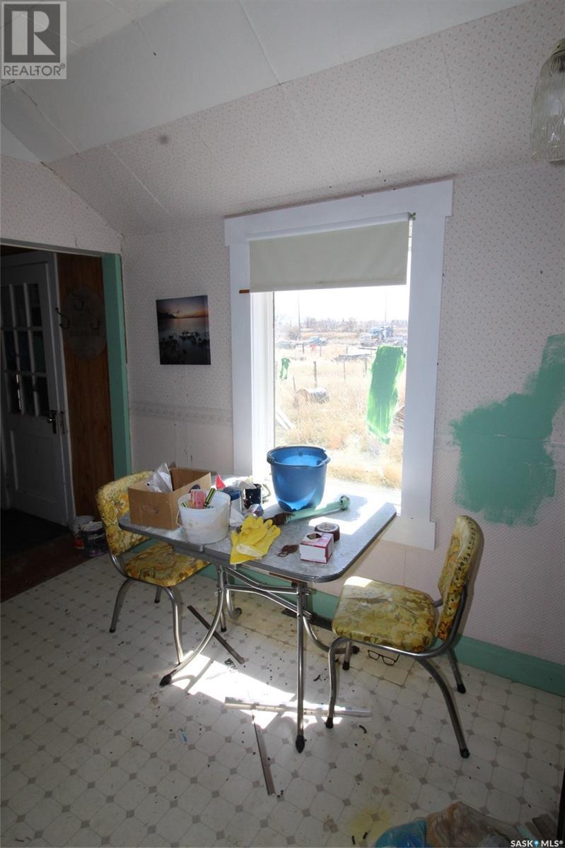 0 Railway Street E, Eastend, Saskatchewan  S0N 0T0 - Photo 5 - SK002899