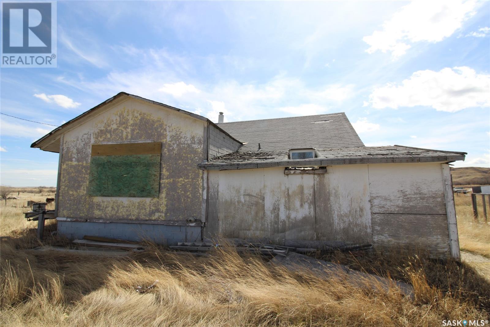 0 Railway Street E, Eastend, Saskatchewan  S0N 0T0 - Photo 30 - SK002899