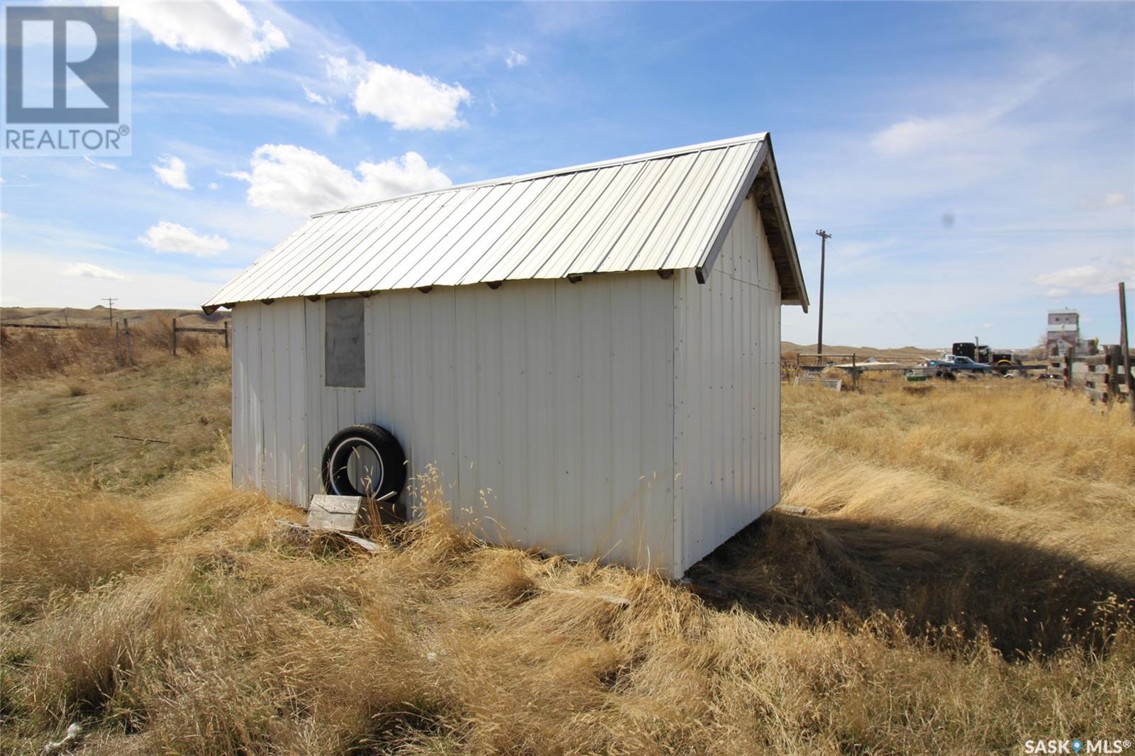 0 Railway Street E, Eastend, Saskatchewan  S0N 0T0 - Photo 24 - SK002899