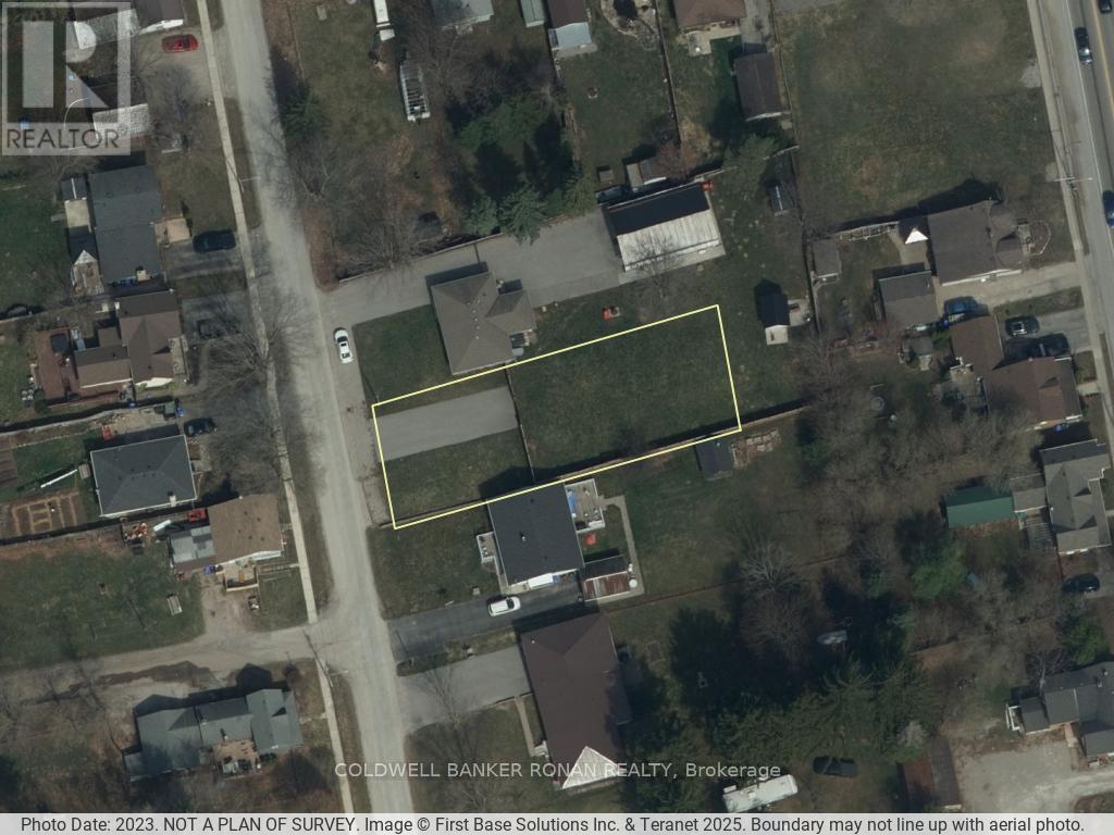 10 Stoddart Street, Essa, Ontario  L0L 2N0 - Photo 1 - N12022890