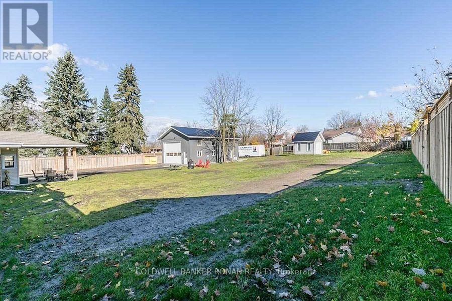 10 Stoddart Street, Essa, Ontario  L0L 2N0 - Photo 2 - N12022890