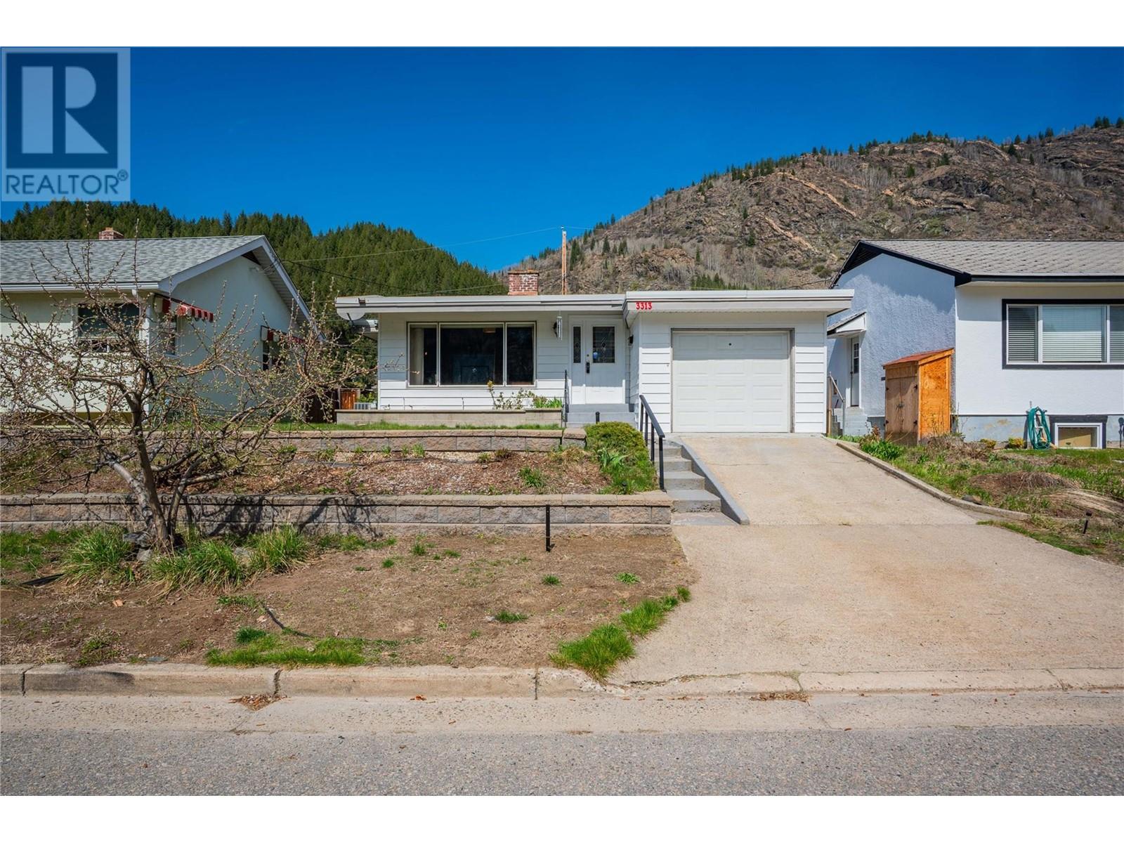 3313 Dahlia Crescent, Trail, British Columbia