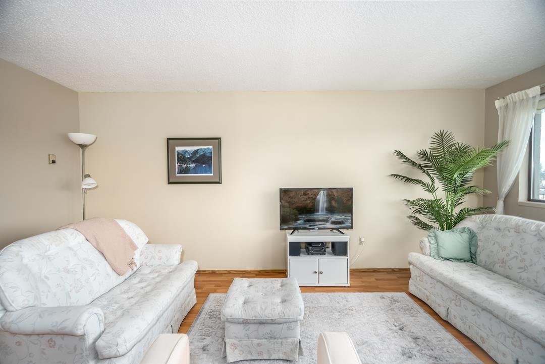 604 31955 Old Yale Road, Abbotsford, British Columbia  V2T 4N1 - Photo 3 - R2988575