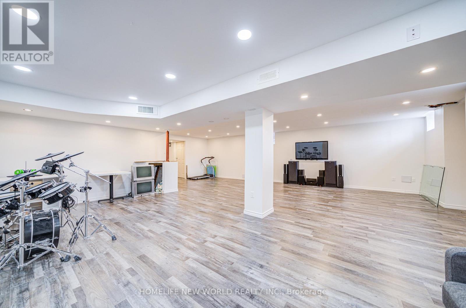 88 Roth Street, Aurora, Ontario  L4G 0W7 - Photo 47 - N12073818