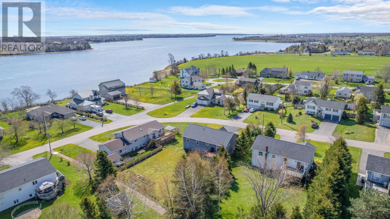Property at 66 MacKinley Crescent image 2