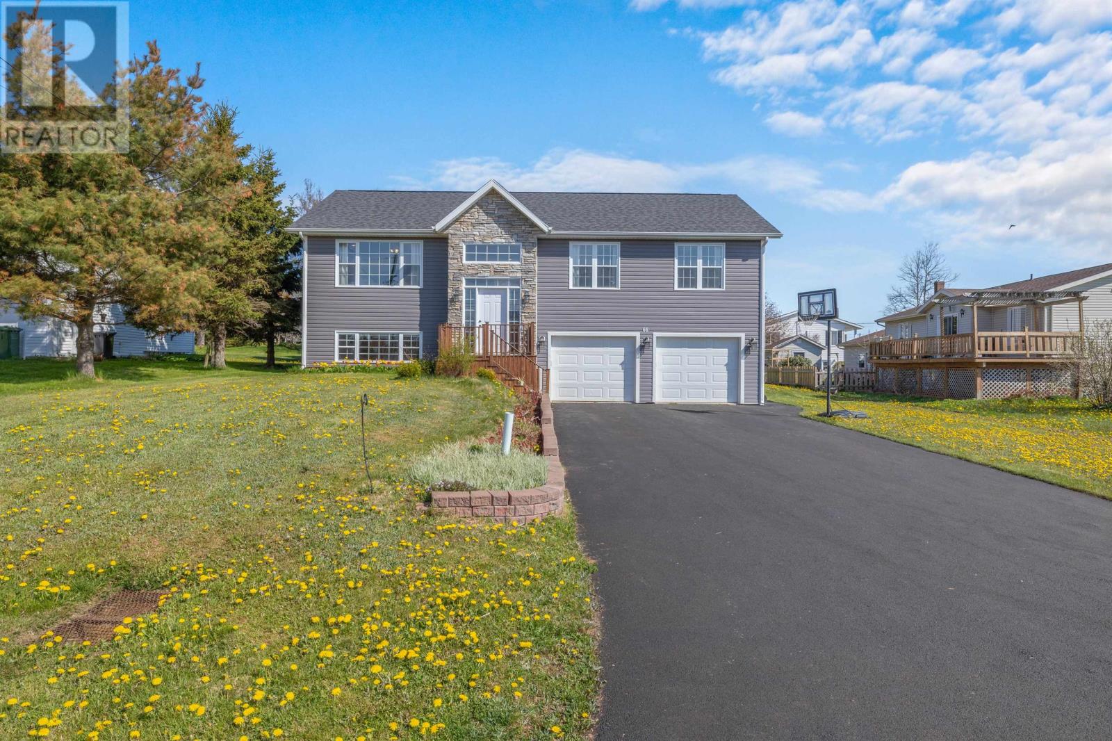 Property at 66 MacKinley Crescent image 3