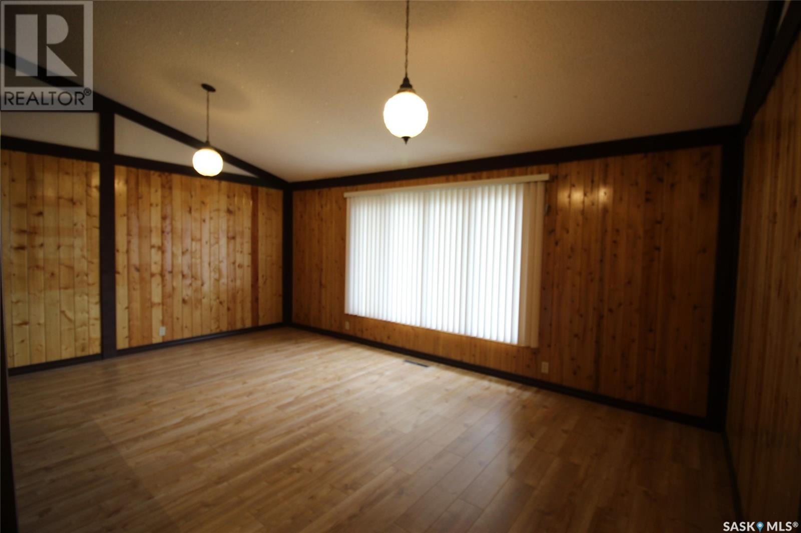 602 9th Street W, Shaunavon, Saskatchewan  S0N 2M0 - Photo 28 - SK003051