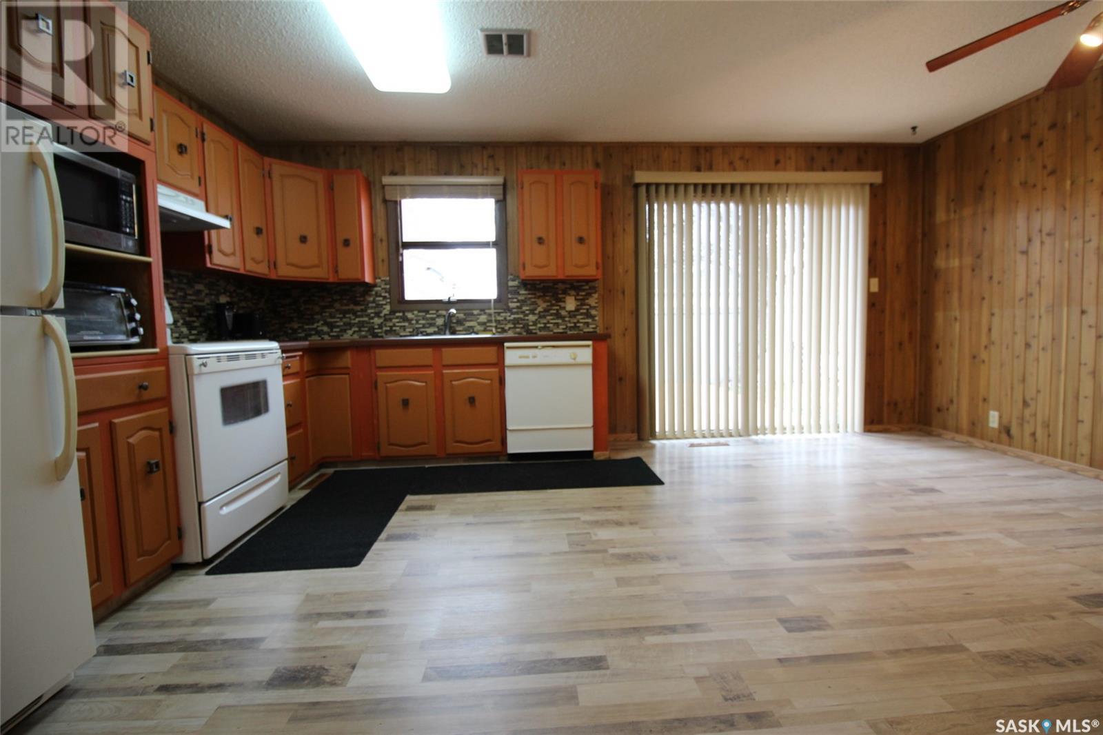 Property at 602 9th STREET W image 4