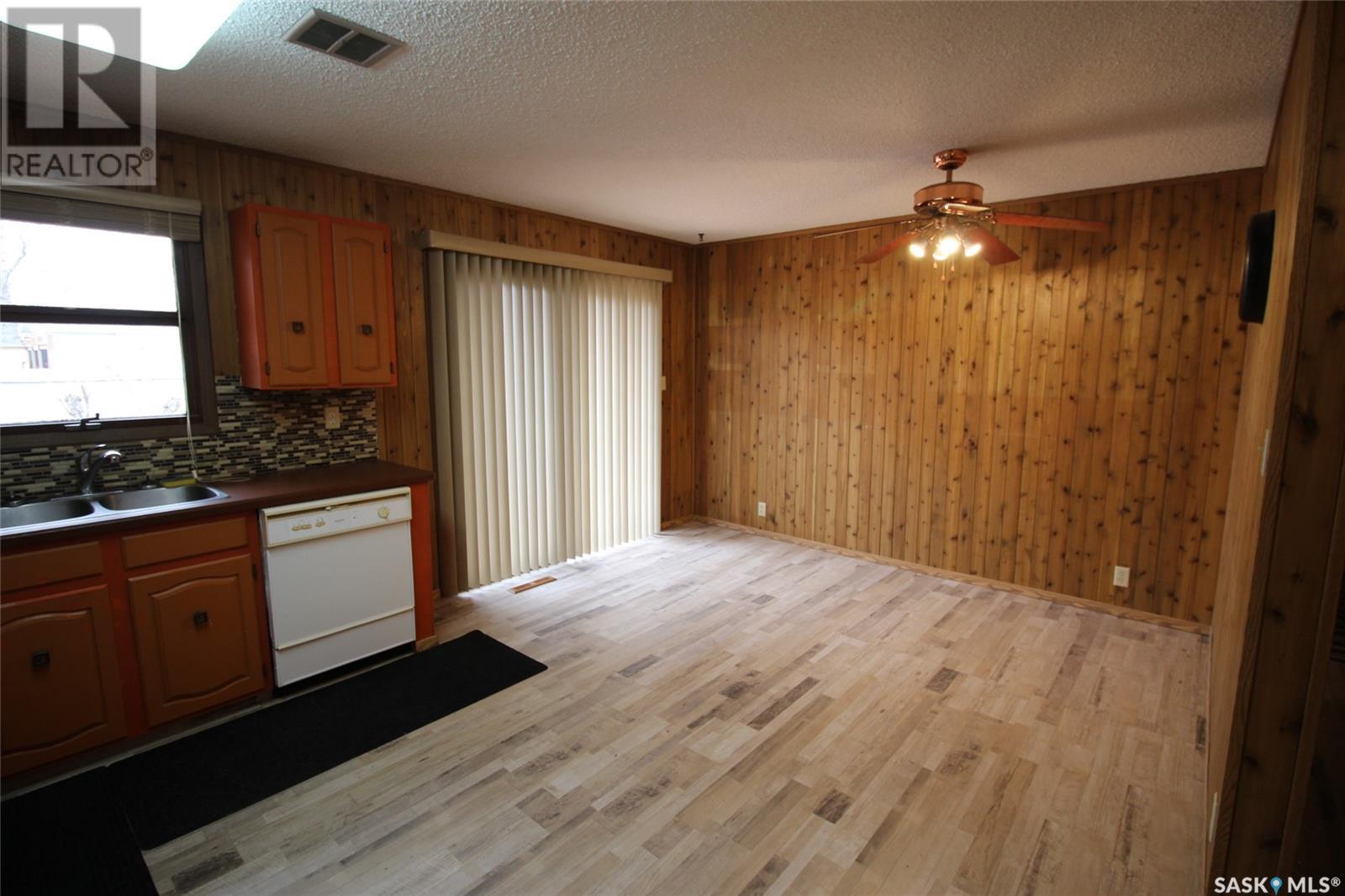 Property at 602 9th STREET W image 5