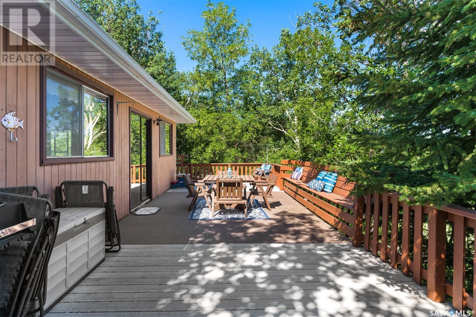 Property at 270 & 298 Woodland AVENUE image 4