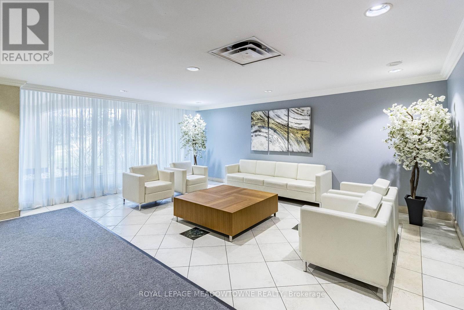 Property at 406 - 61 RICHVIEW ROAD image 4