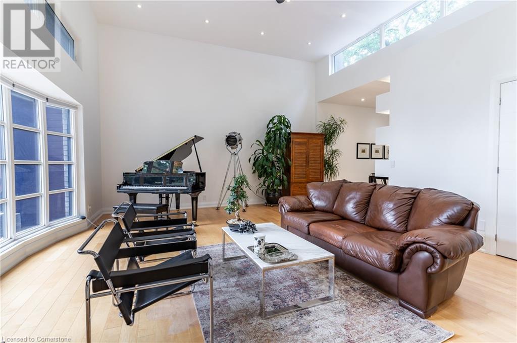 Property at 5071 SPRUCE Avenue image 4