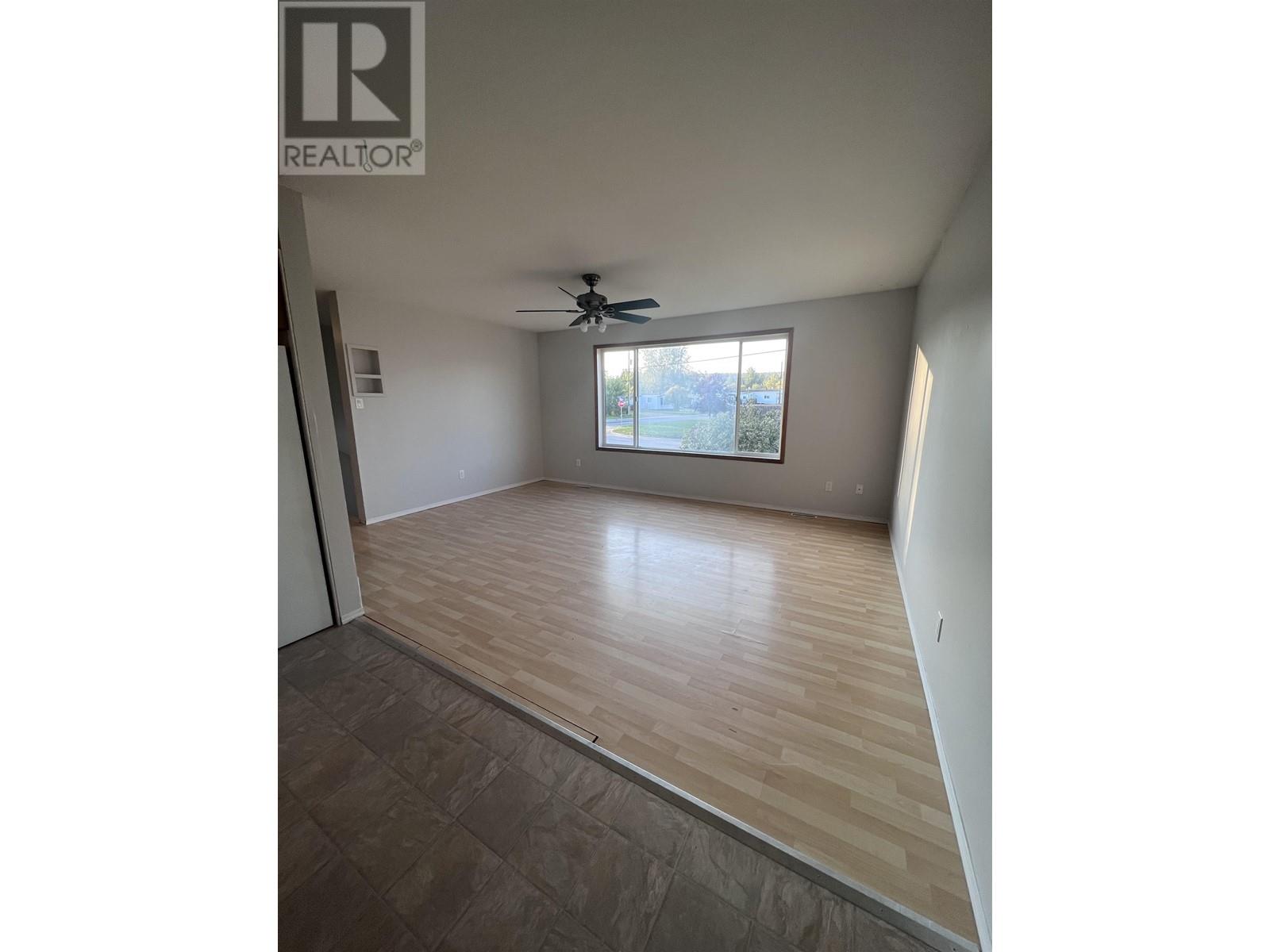 3955 Cottonwood Road, Fort Nelson, British Columbia  V0C 1R0 - Photo 3 - R2937820