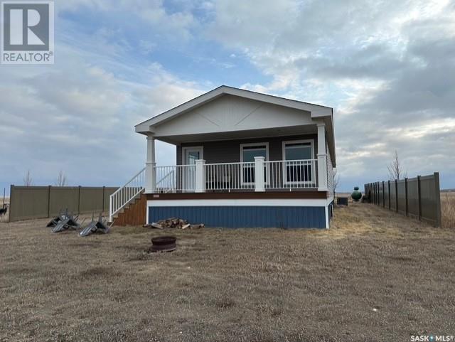 11 Lakeshore Drive, Gravelbourg Rm No. 104, Saskatchewan  S0H 1X0 - Photo 1 - SK003006