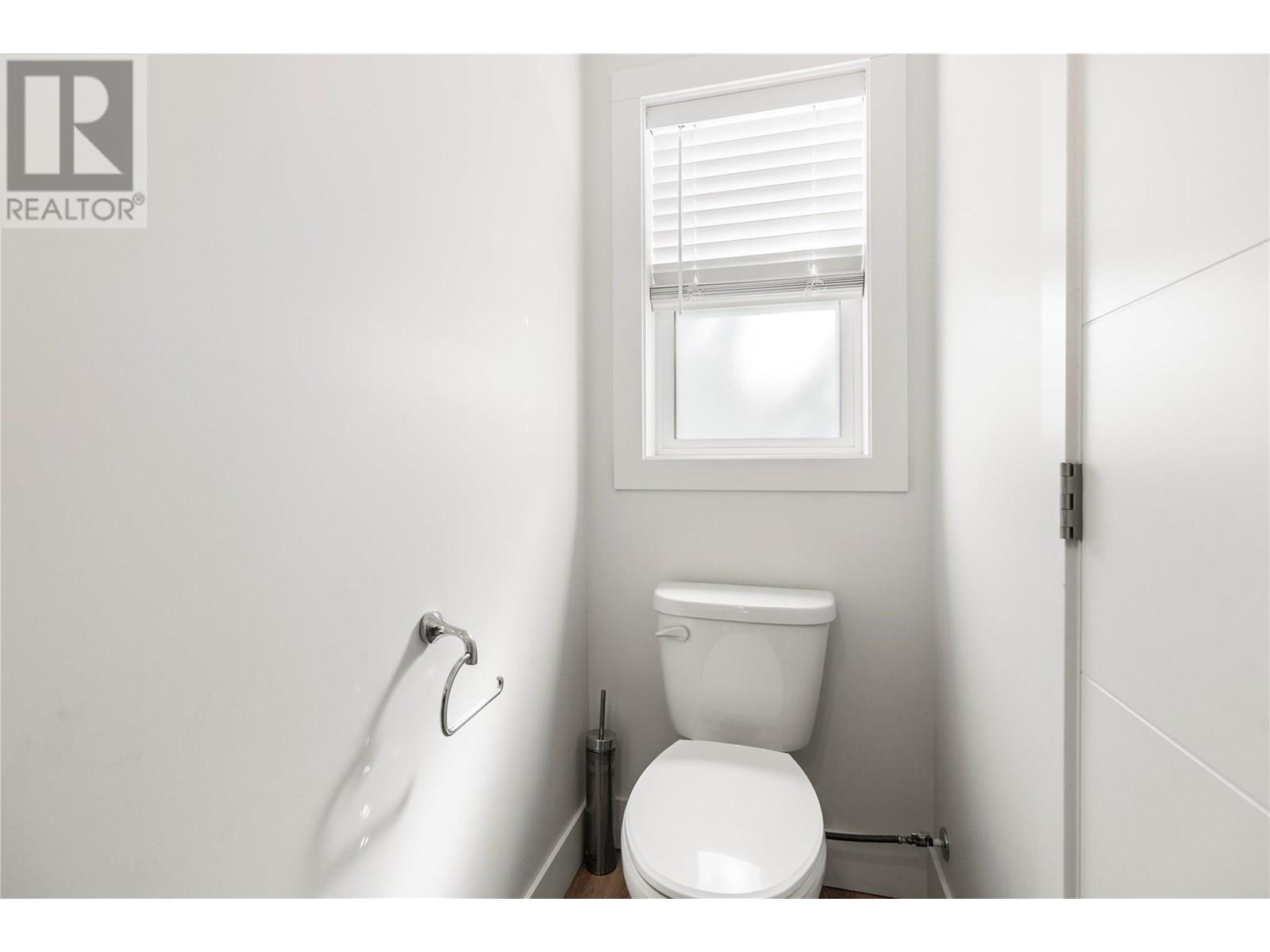 Property at 721 Cadder Avenue image 4