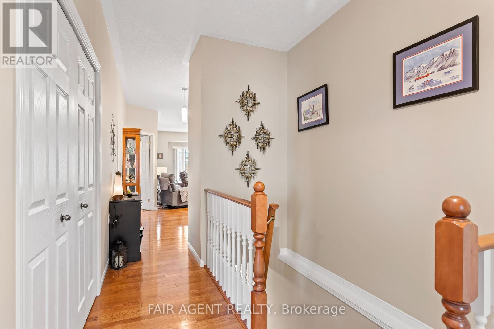 Photo 7 of 42 for 35 - 1555 Highbury Avenue