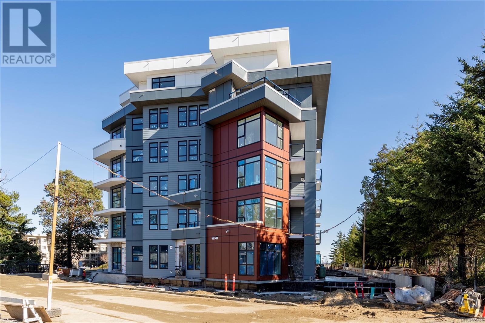 Property at 504 6340 McRobb Ave image 3