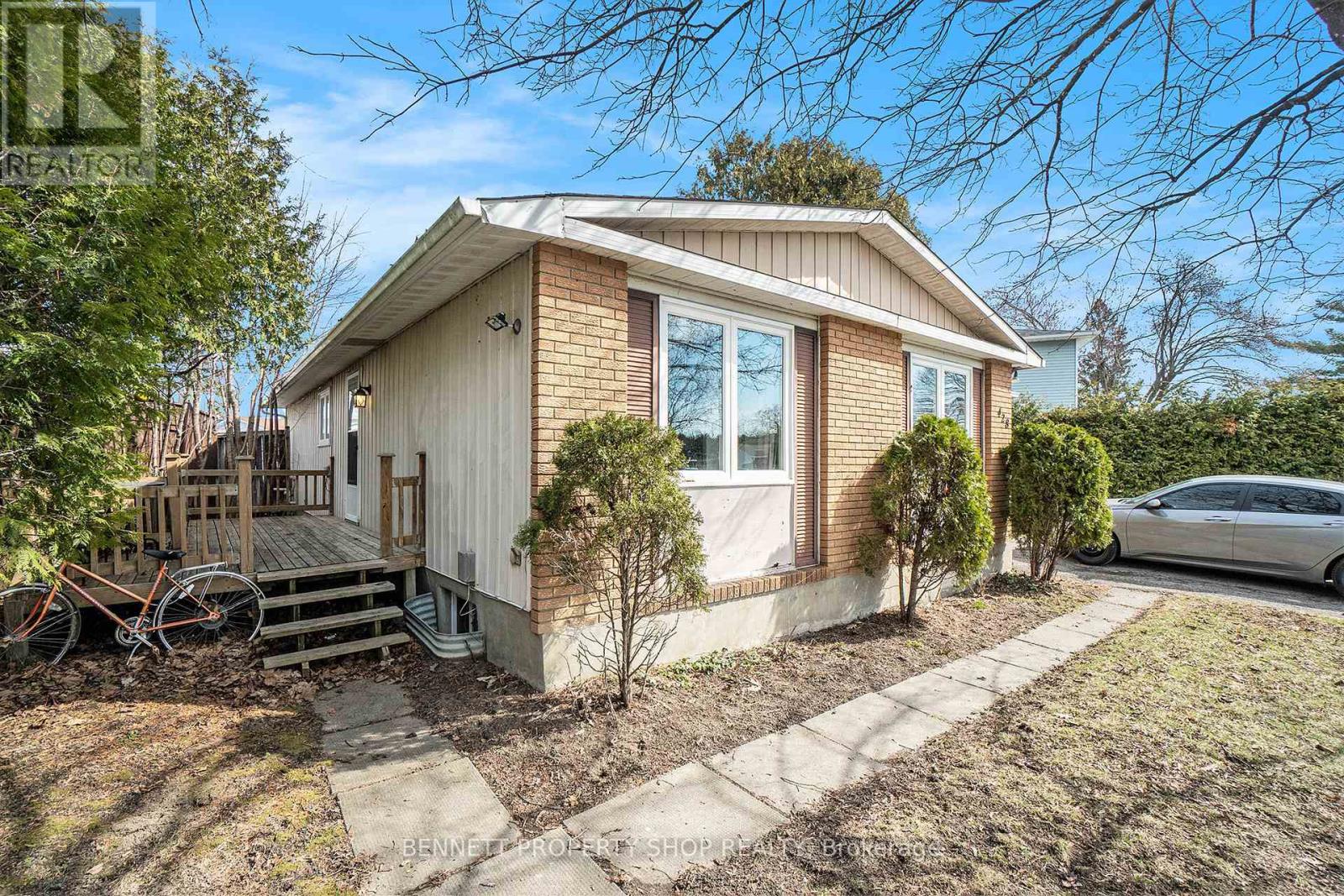 Property at 428 HATFIELD CRESCENT image 3