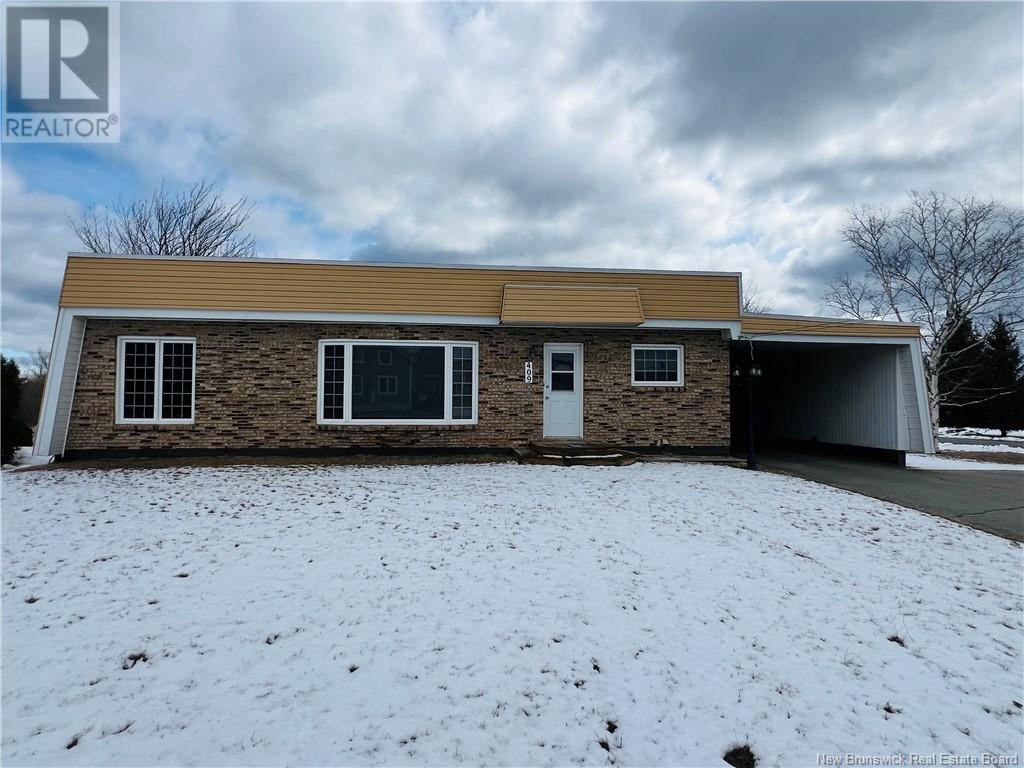 Property at 409 Principale image 2