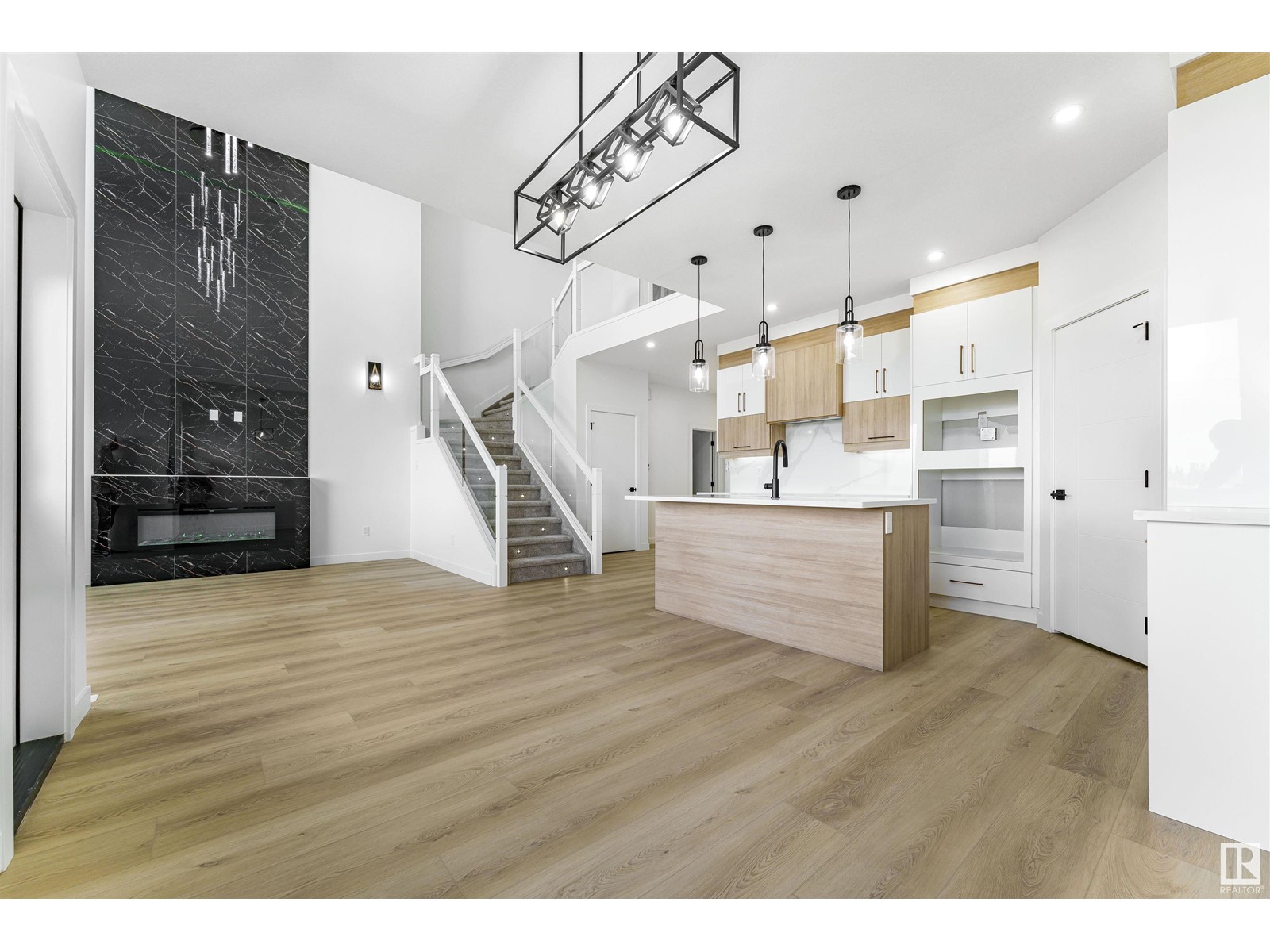 Property at 76 Hazelwood Lane image 1