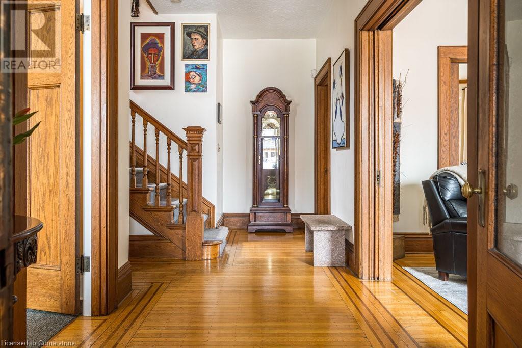 Property at 80 STANLEY Avenue image 5
