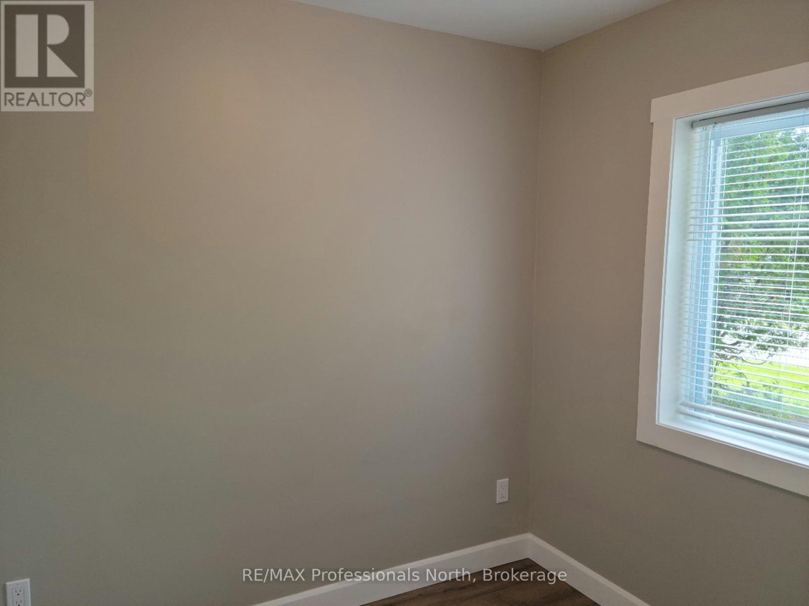 187 Main Street W, Huntsville, Ontario  P1H 1X9 - Photo 14 - X12088078