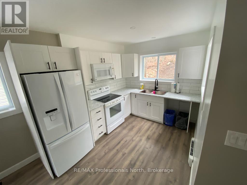 187 Main Street W, Huntsville, Ontario  P1H 1X9 - Photo 7 - X12088078