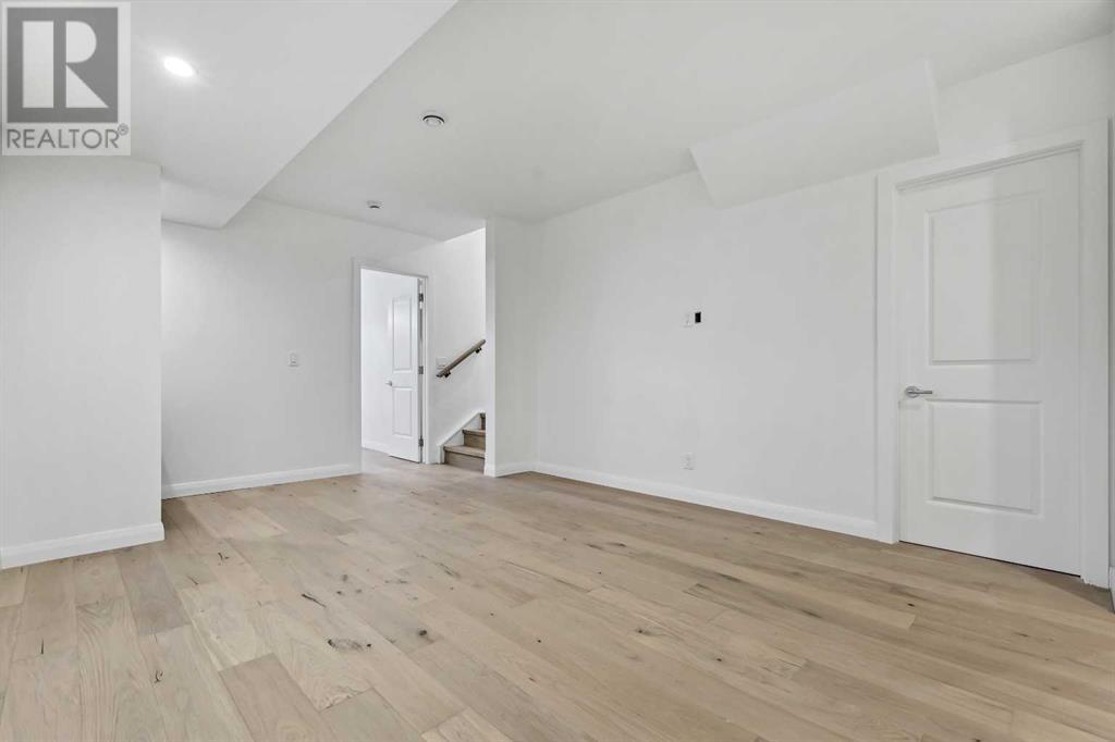 433 10 Street Ne, Calgary, Alberta  T2E 4M5 - Photo 32 - A2207289