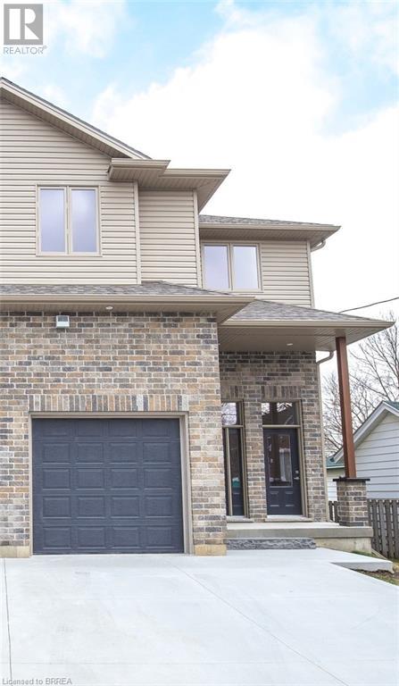 Property at 355 WELLINGTON Street image 2