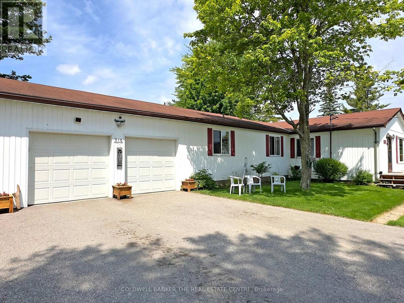 Property at 910 BARRY AVENUE image 4