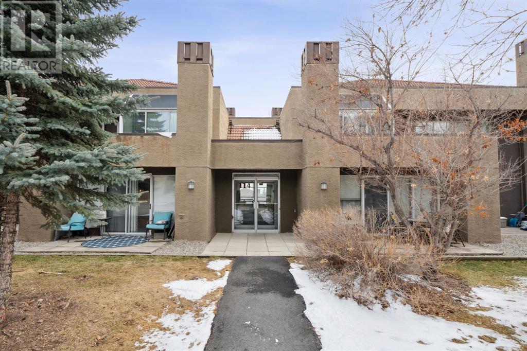 Property at 8, 114 Village Heights SW image 1