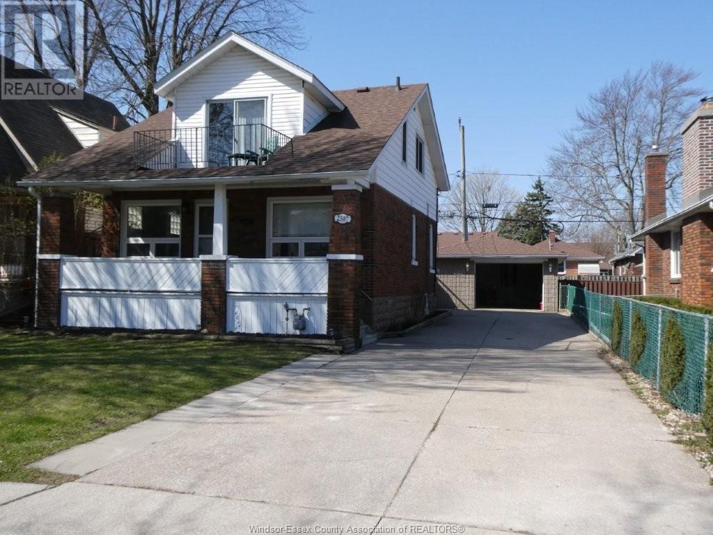 Property at 2307 LOUIS image 3