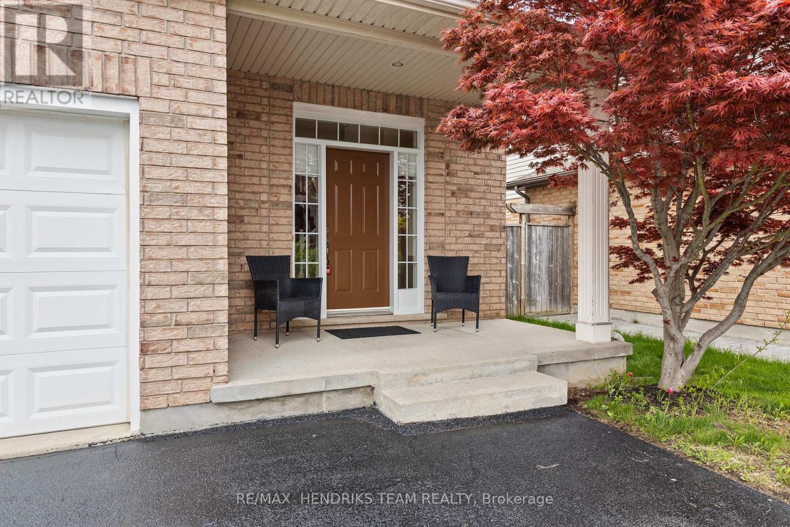Property at 95 LORETTA DRIVE image 3