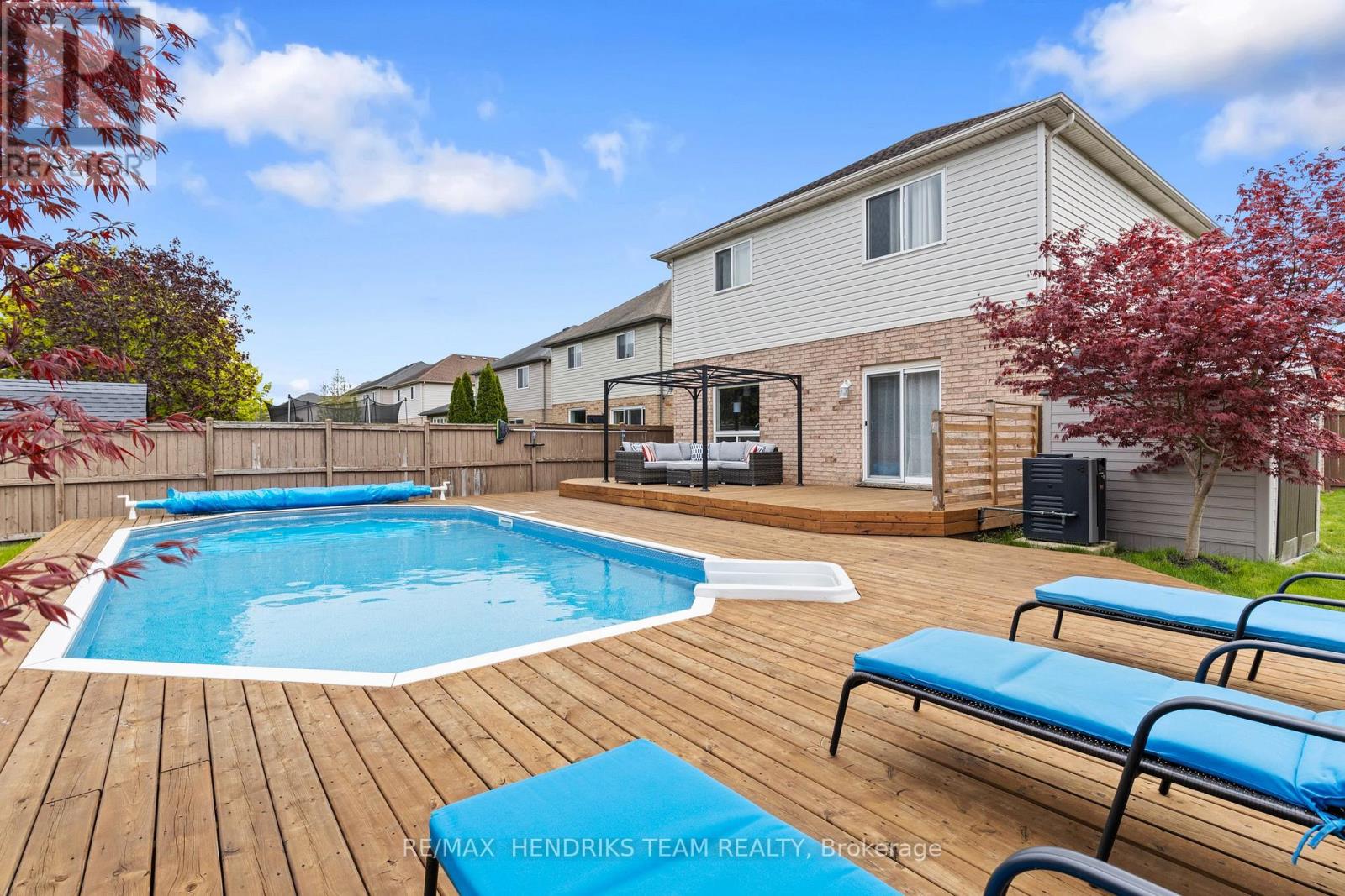 Property at 95 LORETTA DRIVE image 4