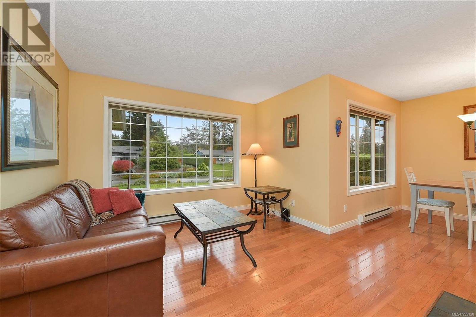 Property at 3614 Watson Ave image 3