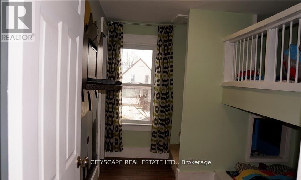 342 Brock Street, Fort Erie, Ontario  L2A 2X3 - Photo 20 - X12064502