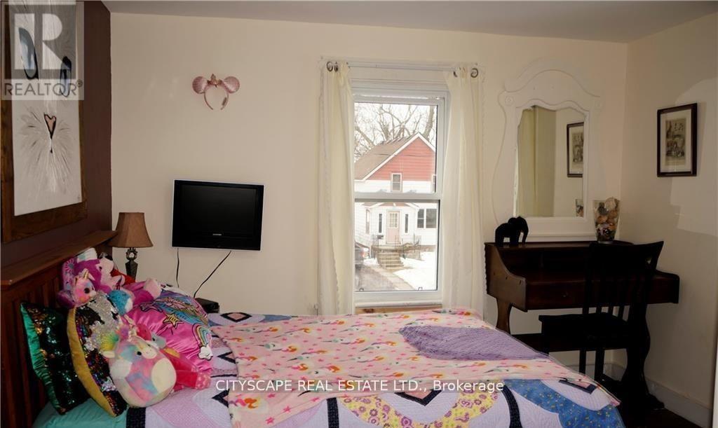 342 Brock Street, Fort Erie, Ontario  L2A 2X3 - Photo 6 - X12064502