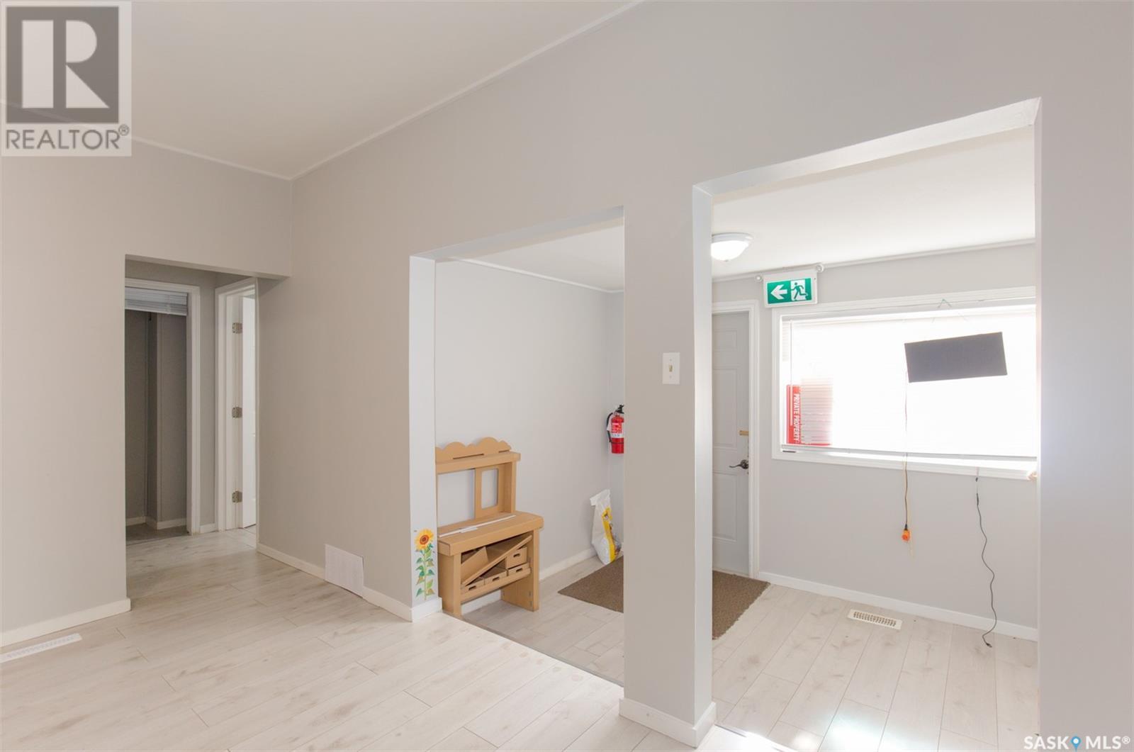452 Athabasca Street E, Moose Jaw, Saskatchewan  S6H 0L8 - Photo 4 - SK003077