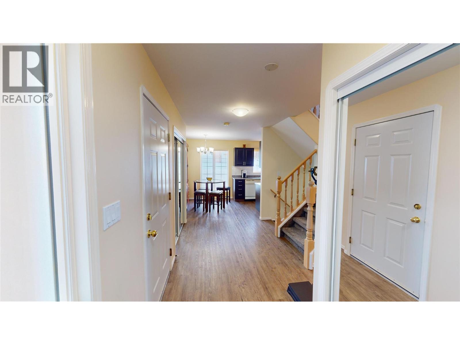 617 27th Avenue S Unit# 22, Cranbrook, British Columbia  V1C 6L1 - Photo 3 - 10331604