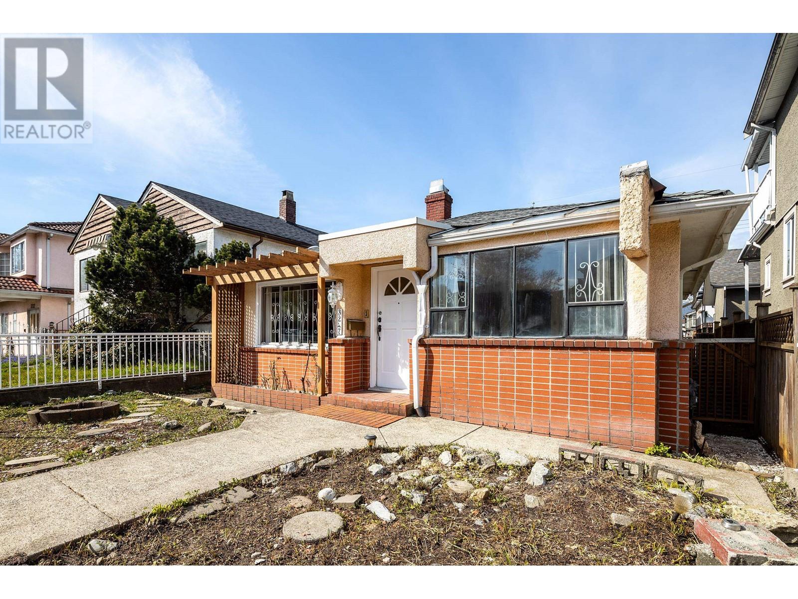 Property at 3247 NAPIER STREET image 2