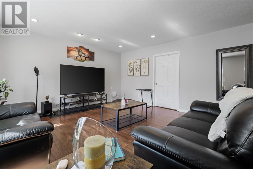 Property at 610 24 Avenue NW image 5