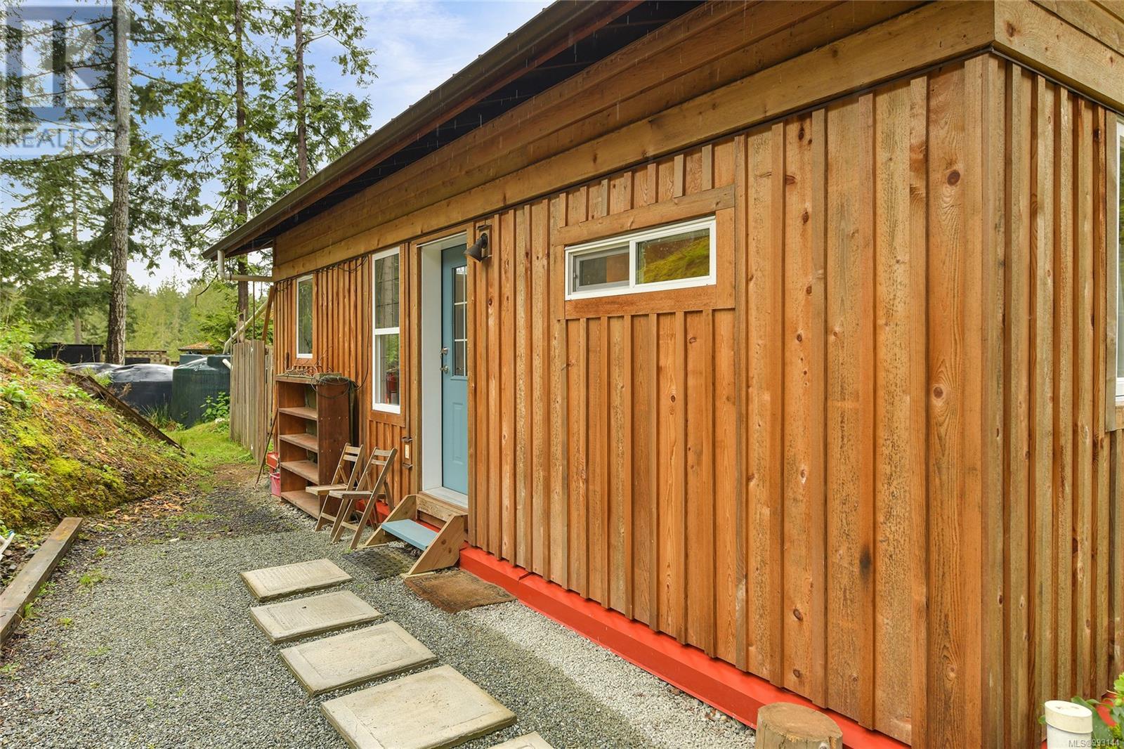 Property at 604 Fernhill Rd image 4