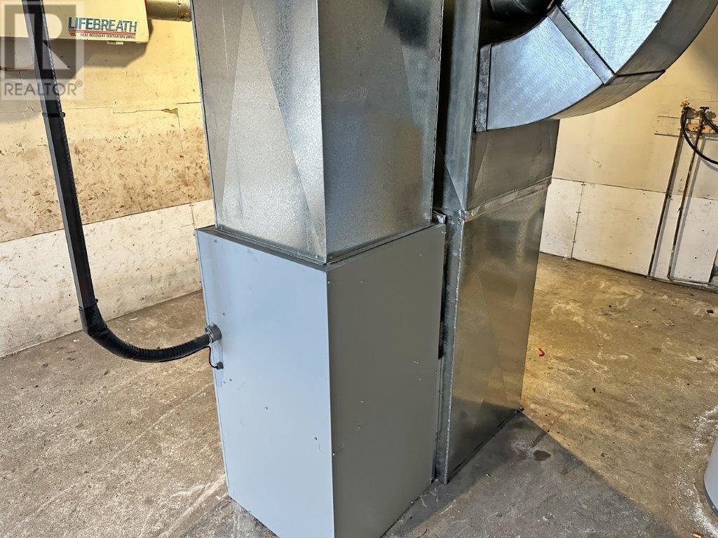 406 Mackie Dr, Nakina, Ontario  P0T 2H0 - Photo 32 - TB250814