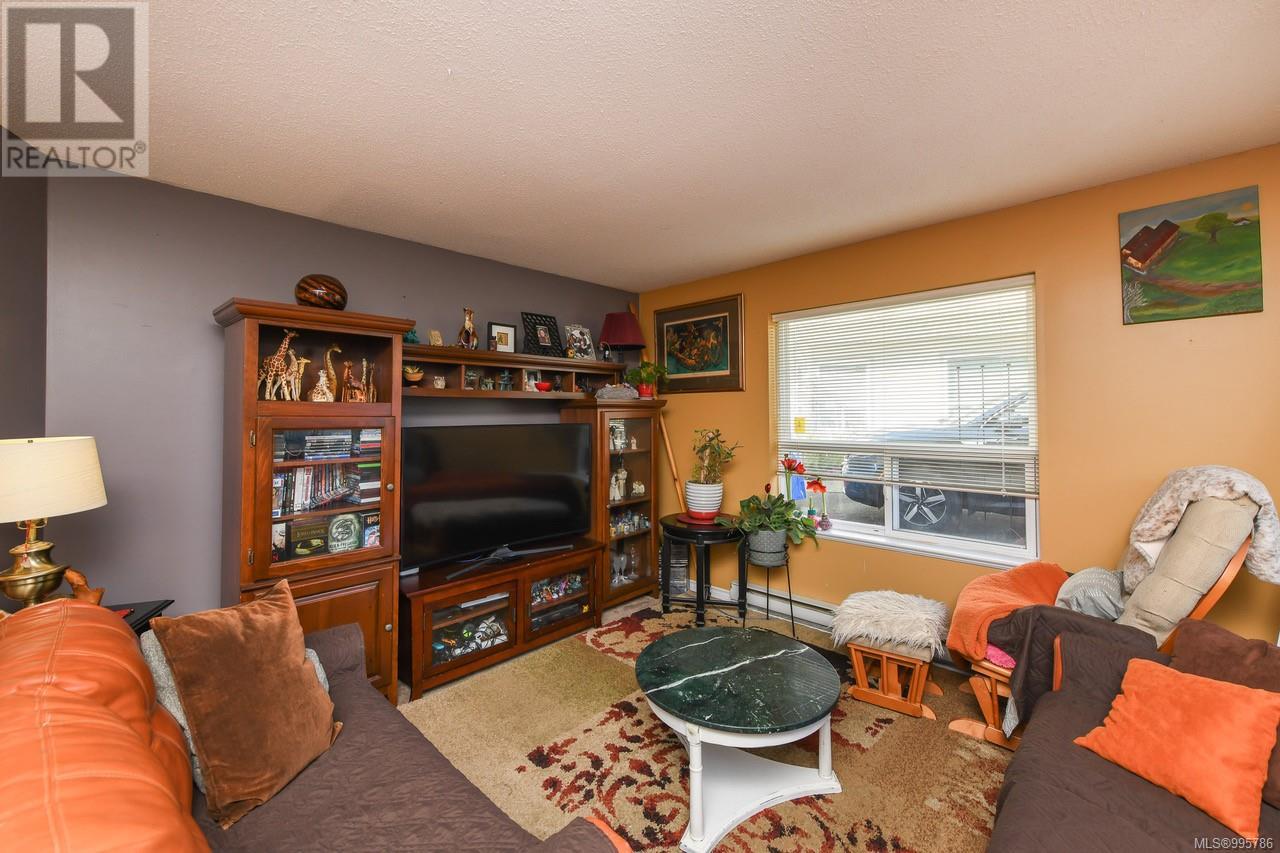 Property at 11 1180 Braidwood Rd image 5