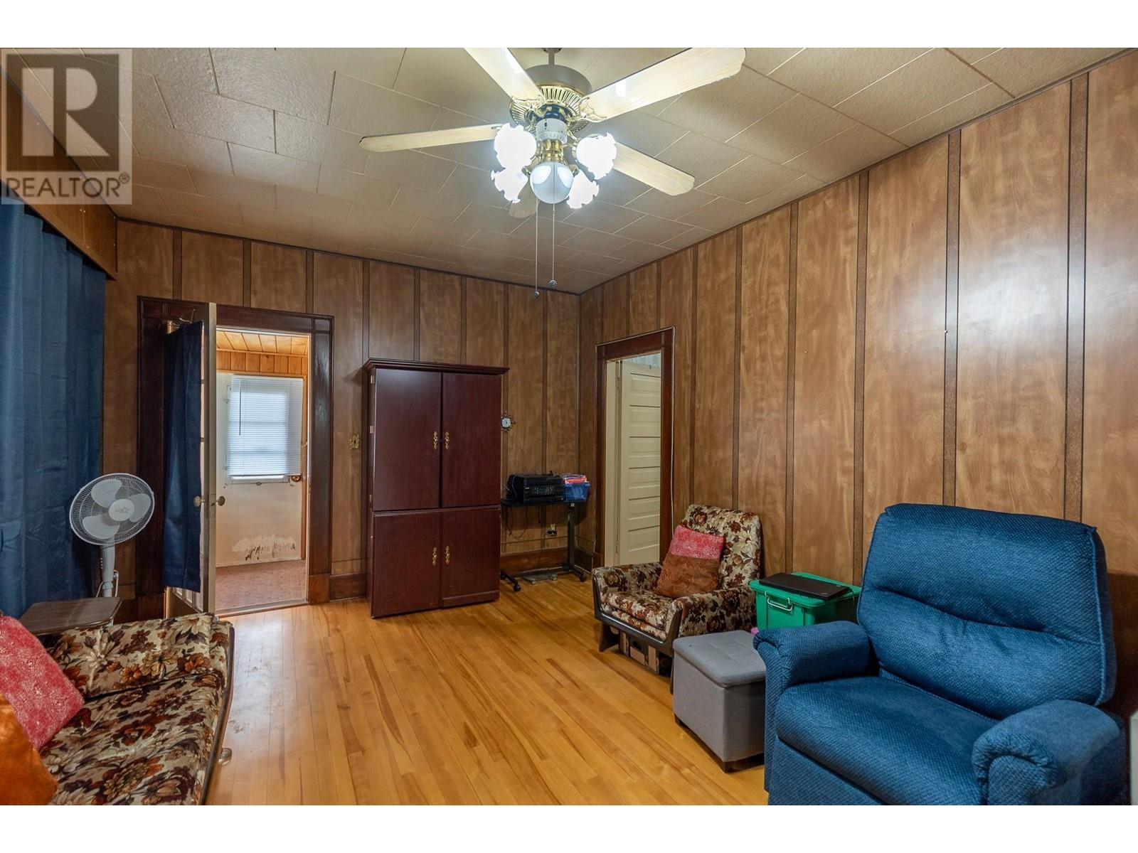 2259-2265 Shuswap Avenue, Lumby, British Columbia  V0E 2G0 - Photo 12 - 10343729