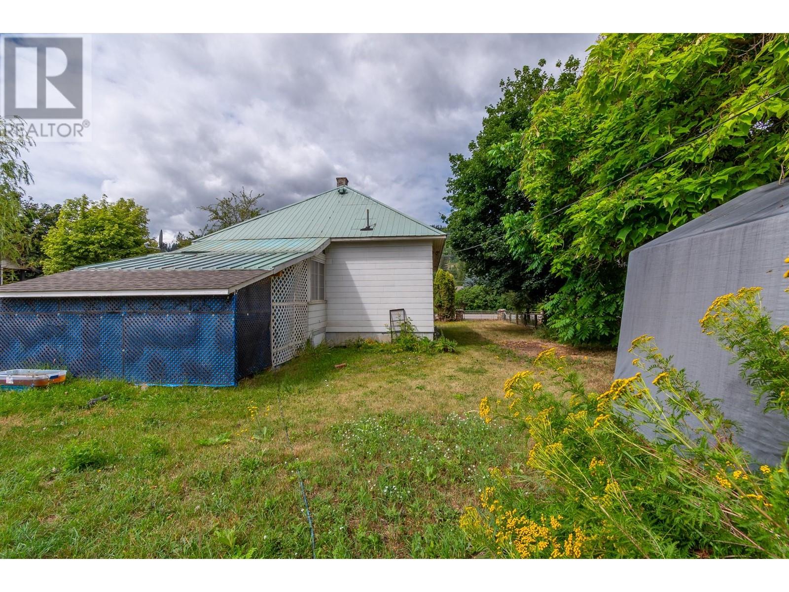 2259-2265 Shuswap Avenue, Lumby, British Columbia  V0E 2G0 - Photo 34 - 10343729
