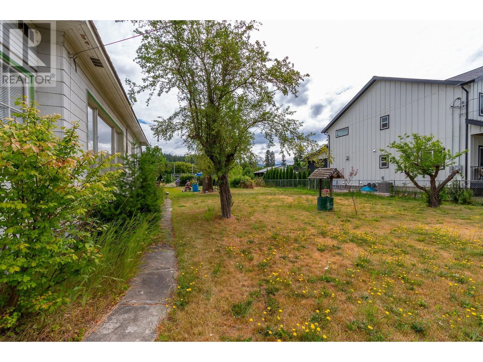 2259-2265 Shuswap Avenue, Lumby, British Columbia  V0E 2G0 - Photo 38 - 10343729