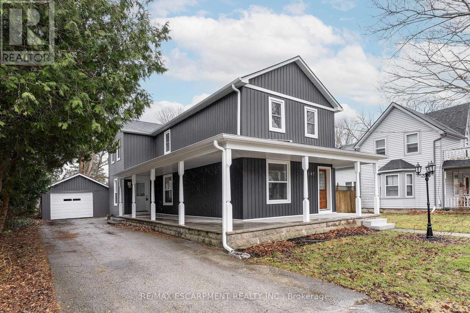 237 MAIN STREET E, Norwich, Ontario